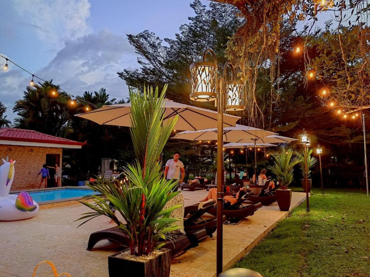 Hotel Los Higuerones Paso Canoas Екстер'єр фото