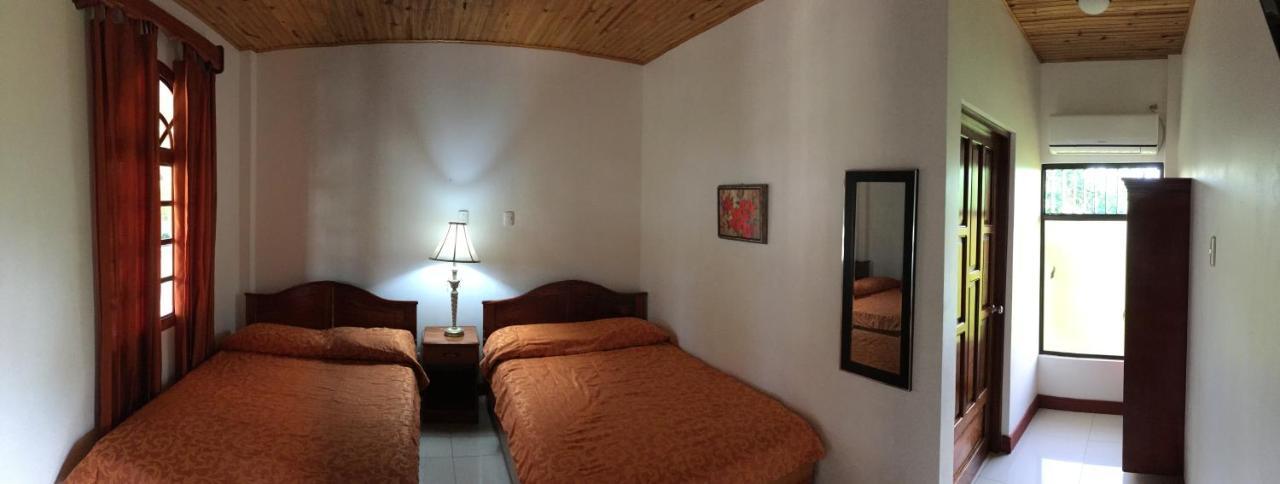 Hotel Los Higuerones Paso Canoas Екстер'єр фото