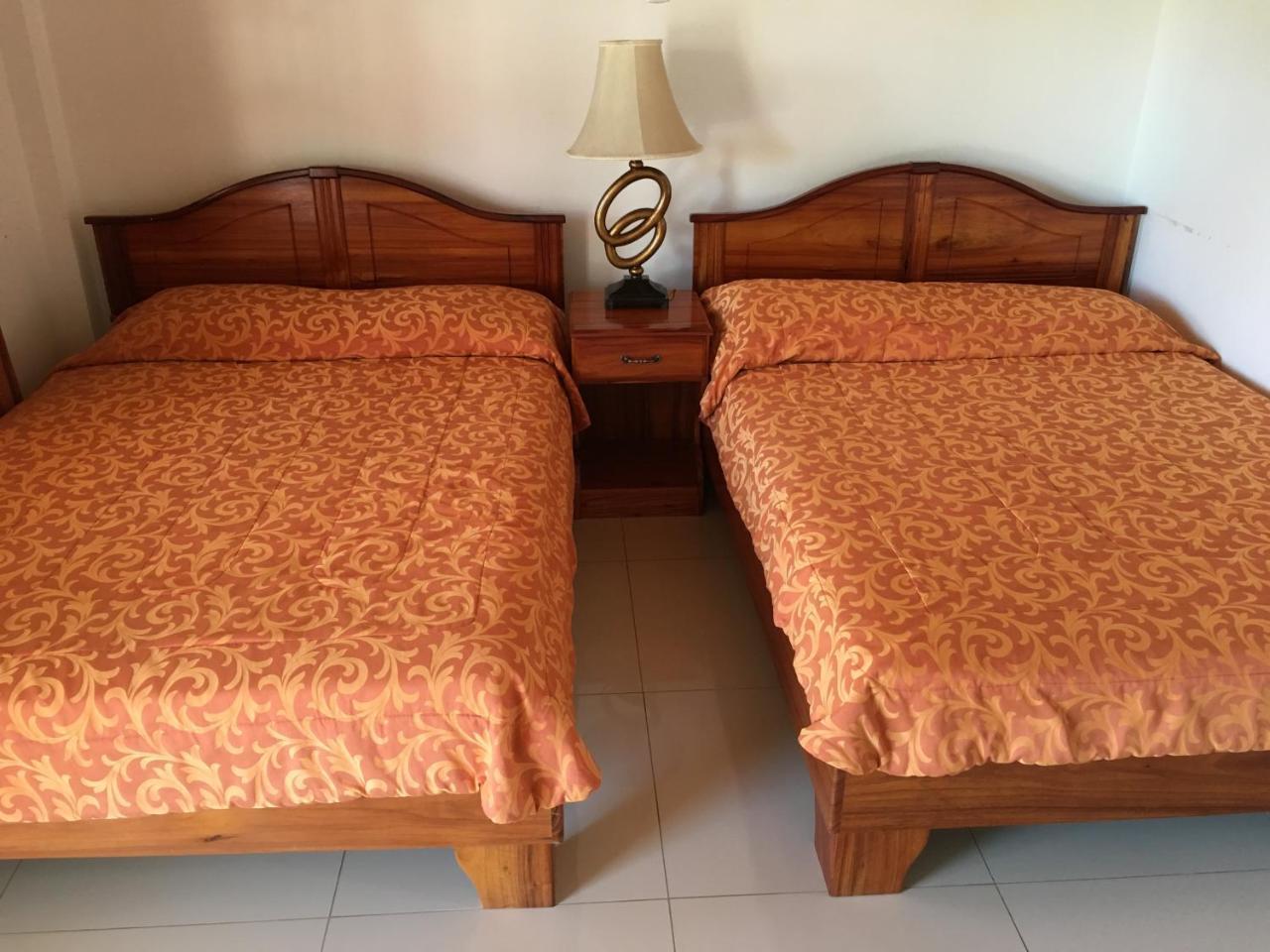 Hotel Los Higuerones Paso Canoas Екстер'єр фото