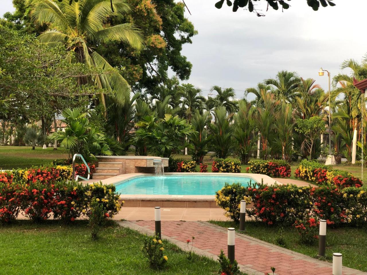 Hotel Los Higuerones Paso Canoas Екстер'єр фото