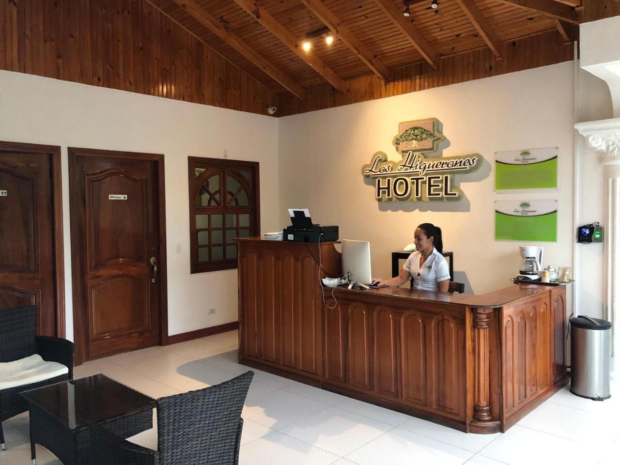 Hotel Los Higuerones Paso Canoas Екстер'єр фото