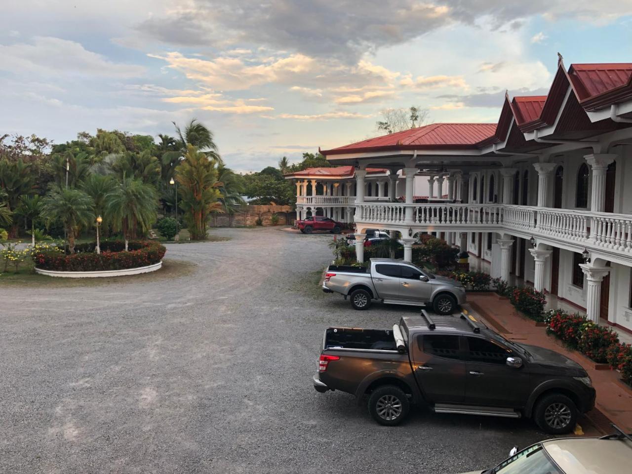 Hotel Los Higuerones Paso Canoas Екстер'єр фото