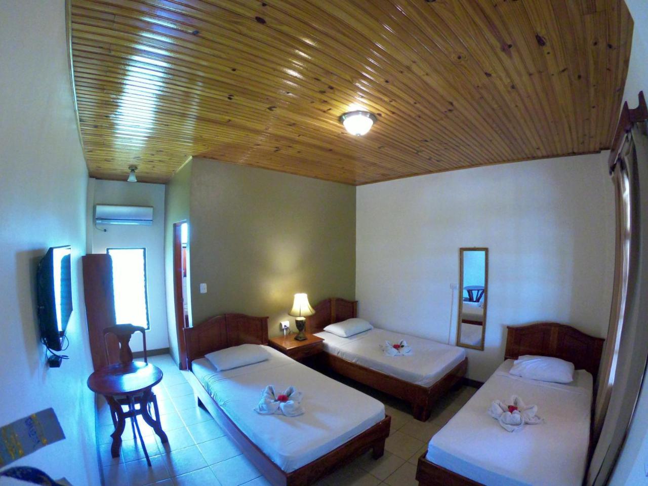 Hotel Los Higuerones Paso Canoas Екстер'єр фото